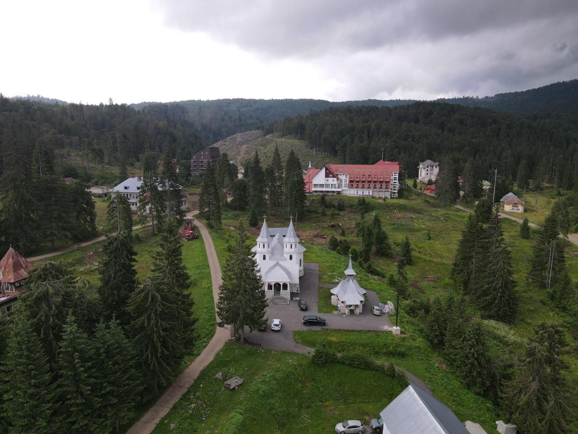 Hotel Iadolina Stana de Vale Exteriör bild